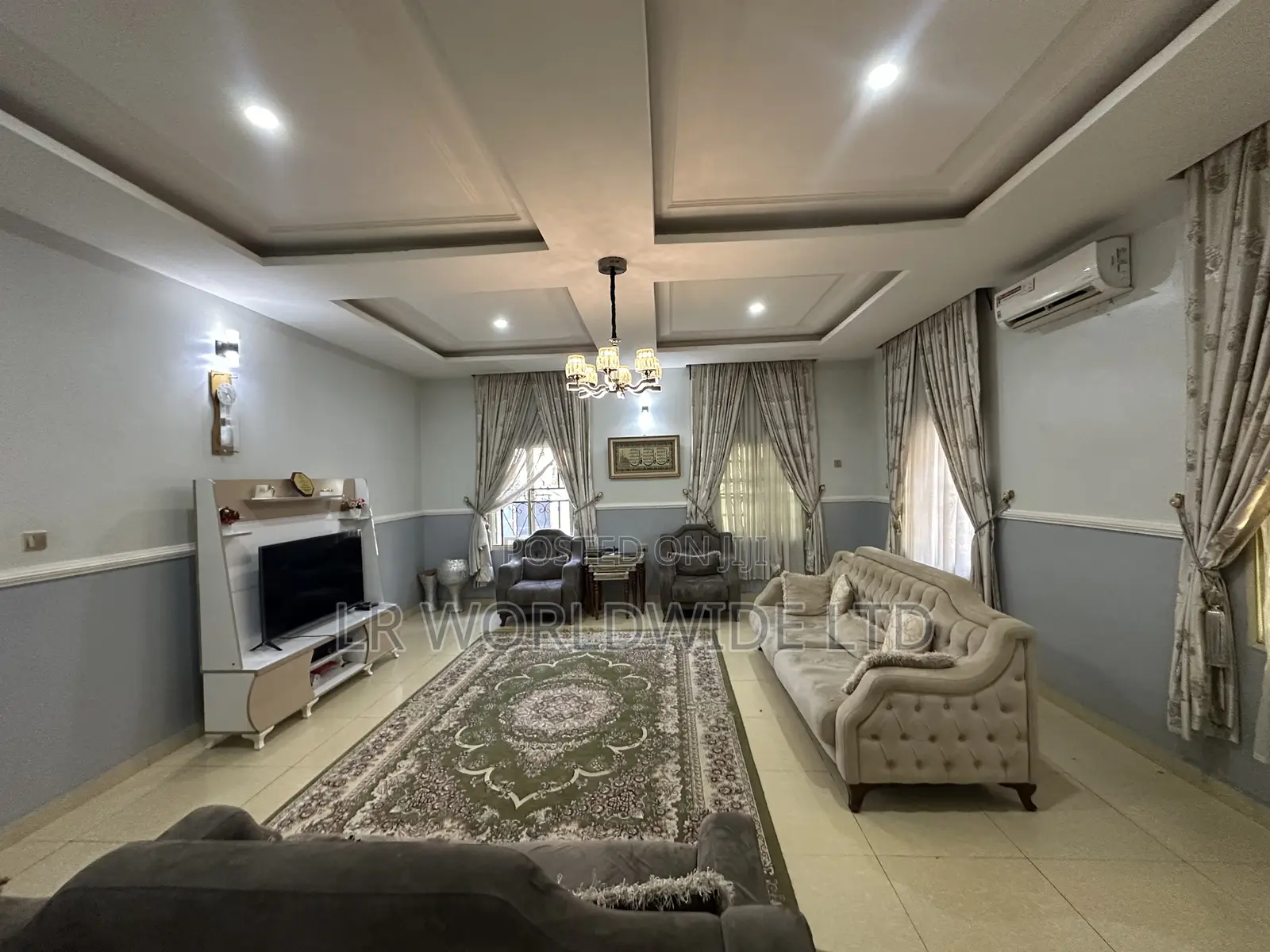 4bdrm Duplex in Lugbe District for sale in Lugbe District