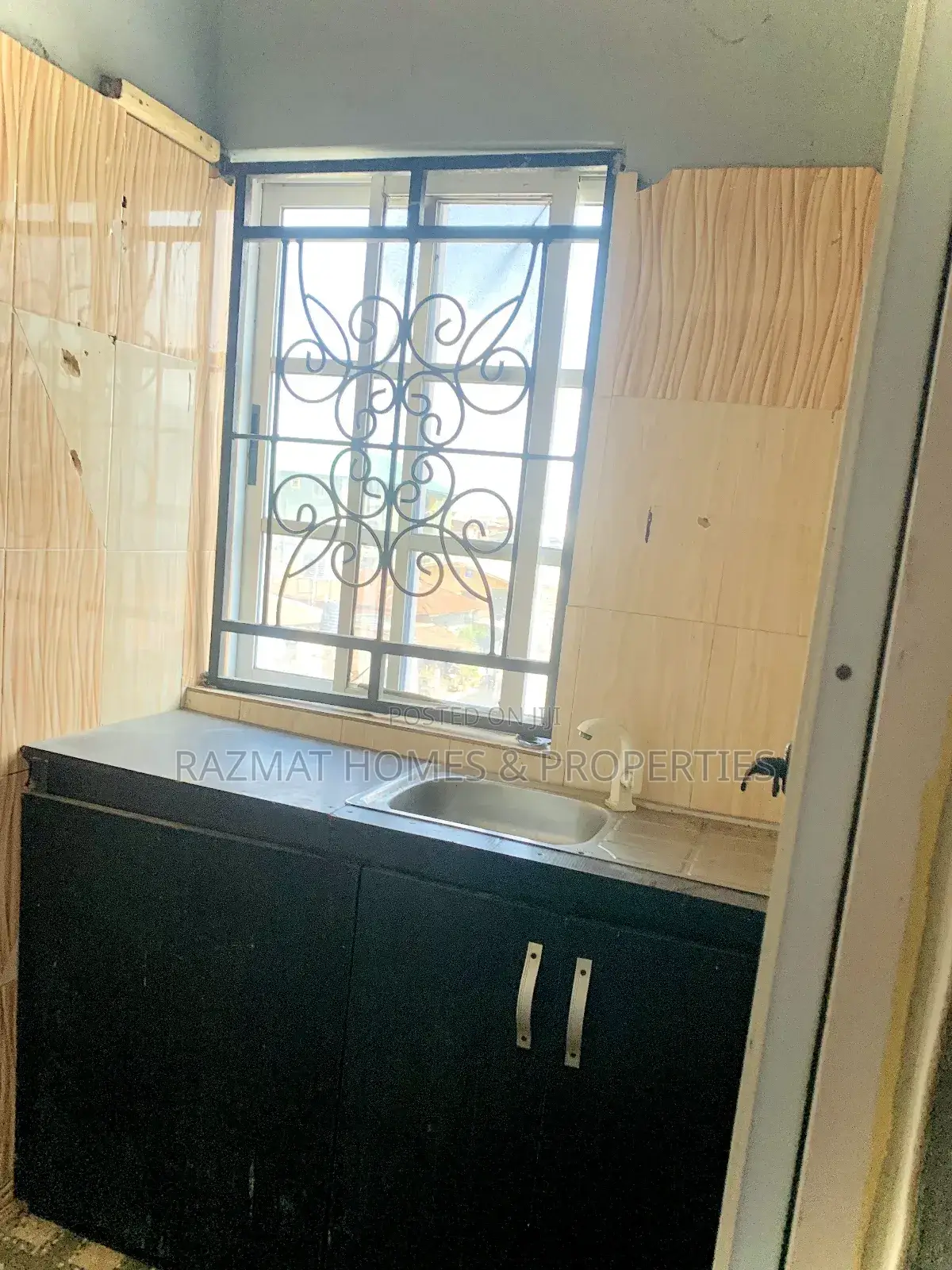 Mini Flat in Lawanson for rent in Lawanson