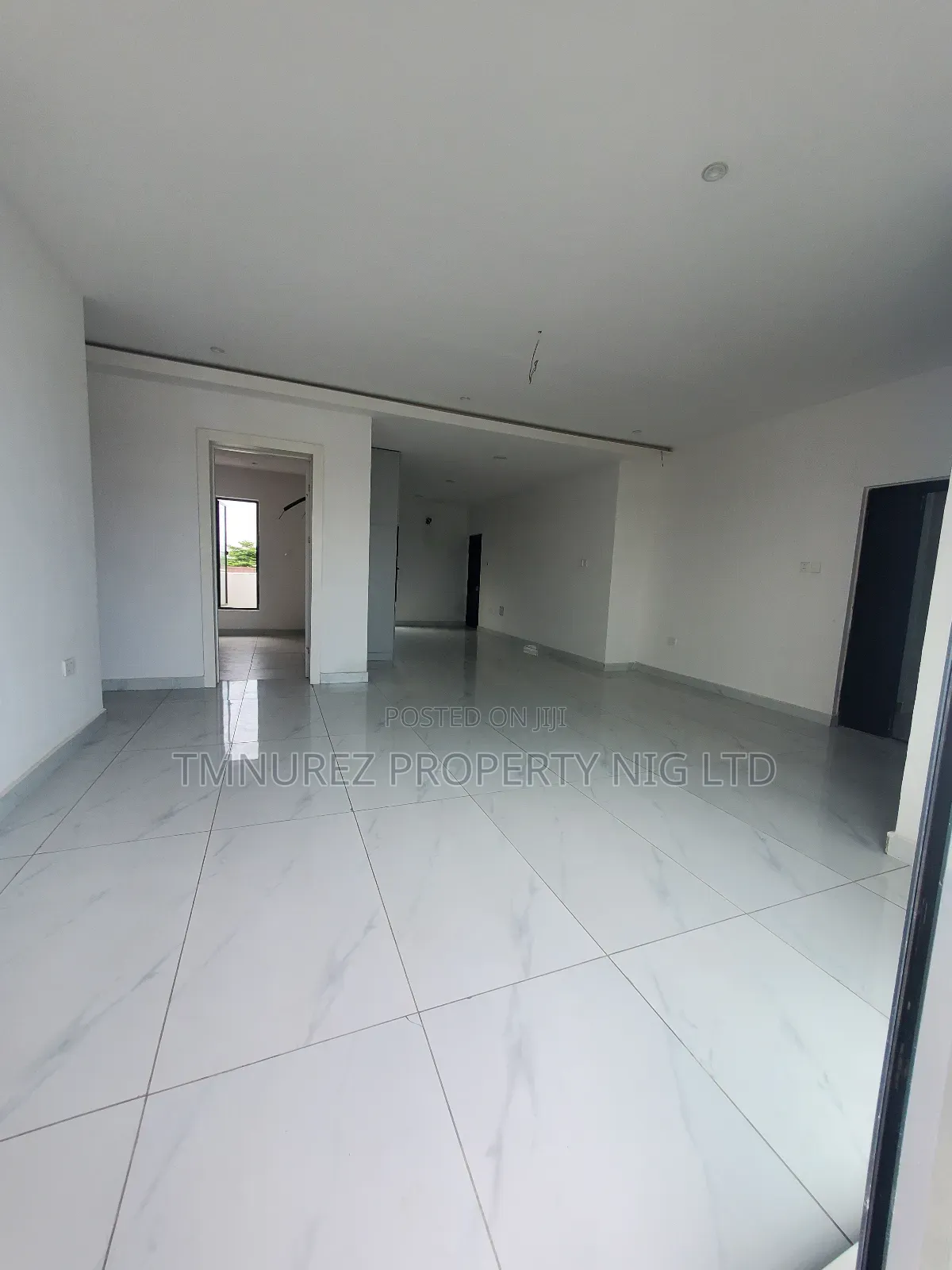 3bdrm Apartment in Lekki Phase1 for sale in Lekki