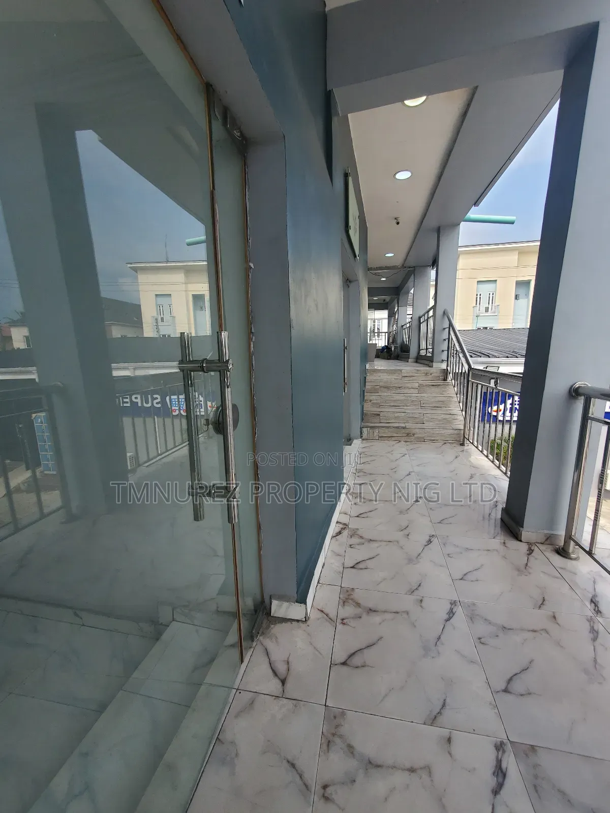 Spacious Shop Space for Rent,At Osapa London. in Osapa london