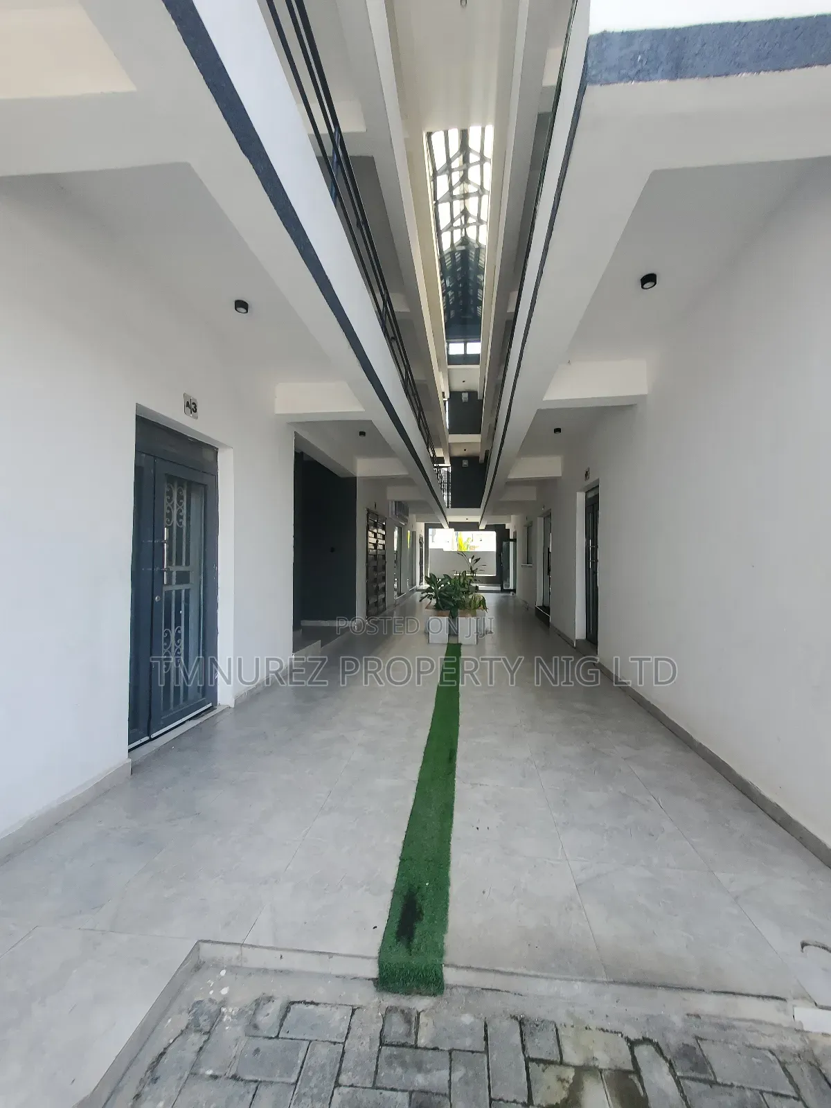 Beautiful Shop for Sale,At Jakande Axis in Jakande