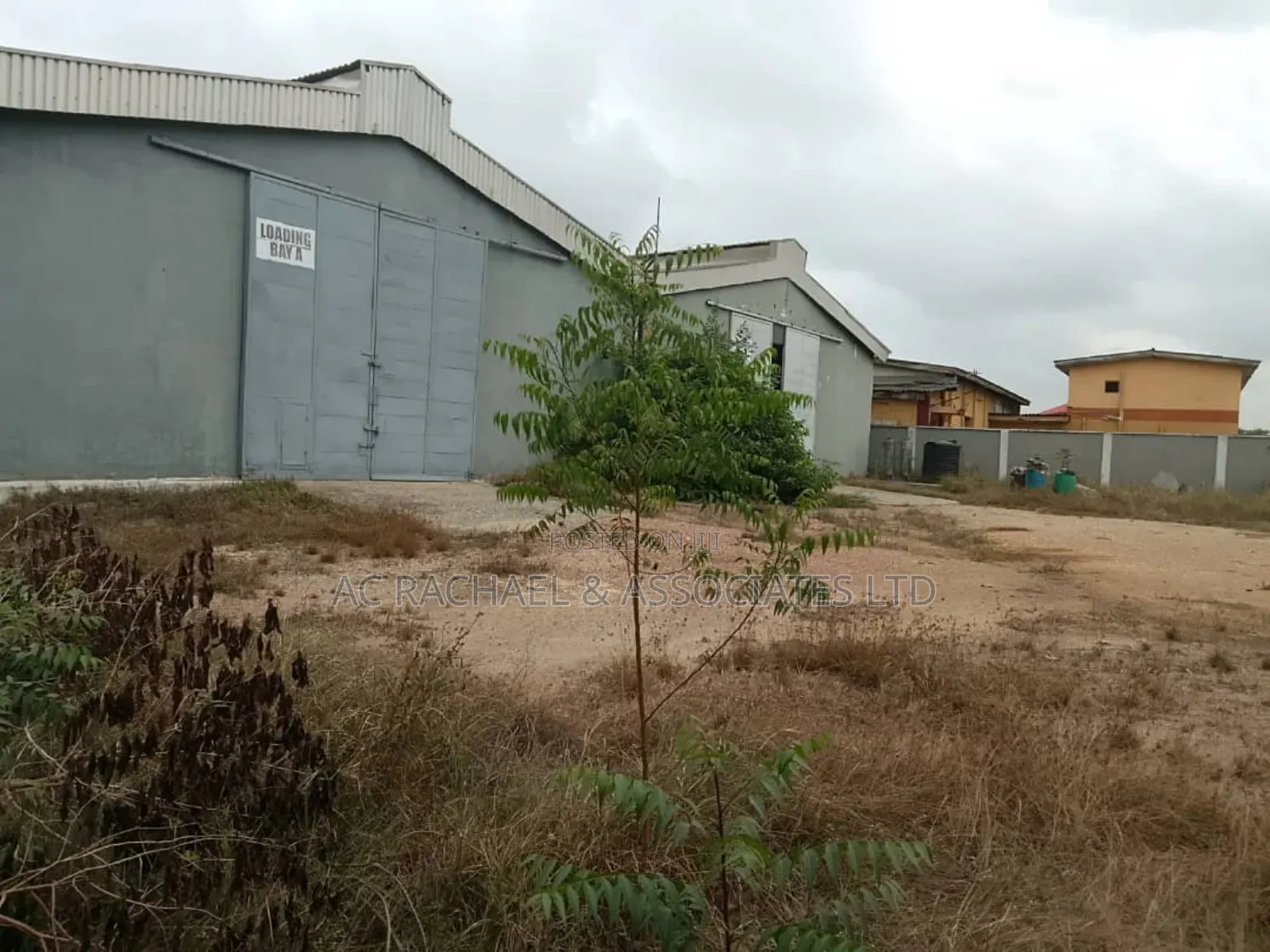 2 Bay Warehouse on 4400sqm Land in Apapa Road