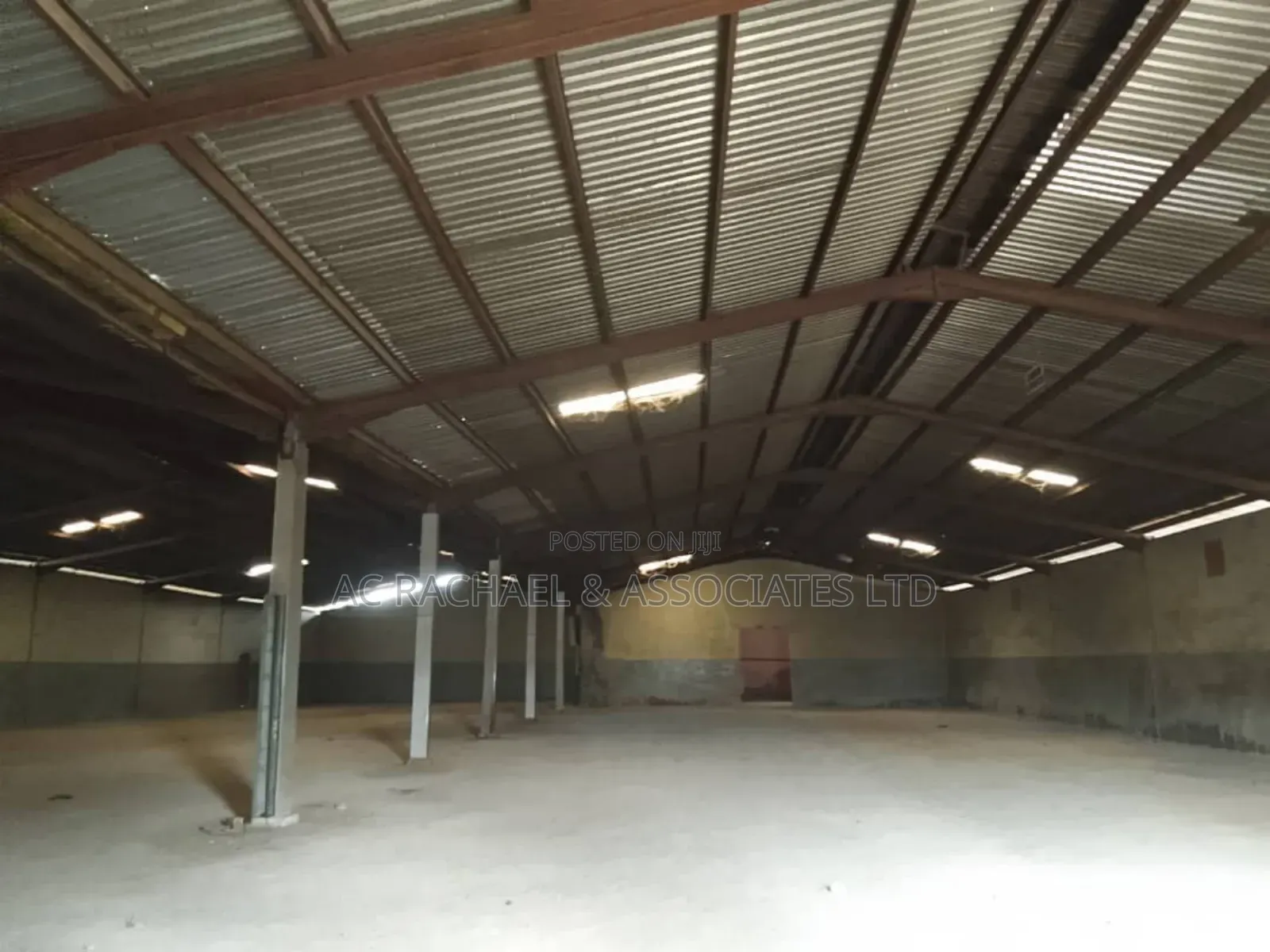 2 Bay Warehouse on 4400sqm Land in Apapa Road