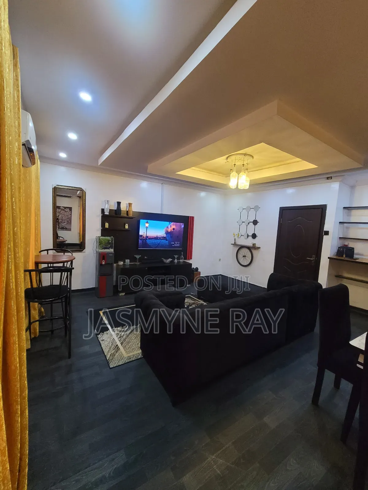 3 Bedroom Shortlet Apartment in New Garage / Gbagada