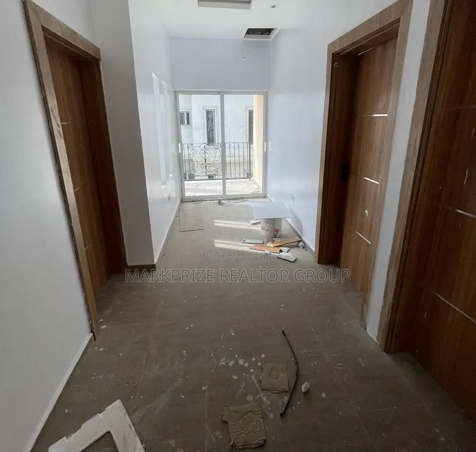 4bdrm Duplex in Carlton Gate Estate for sale in Ibadan