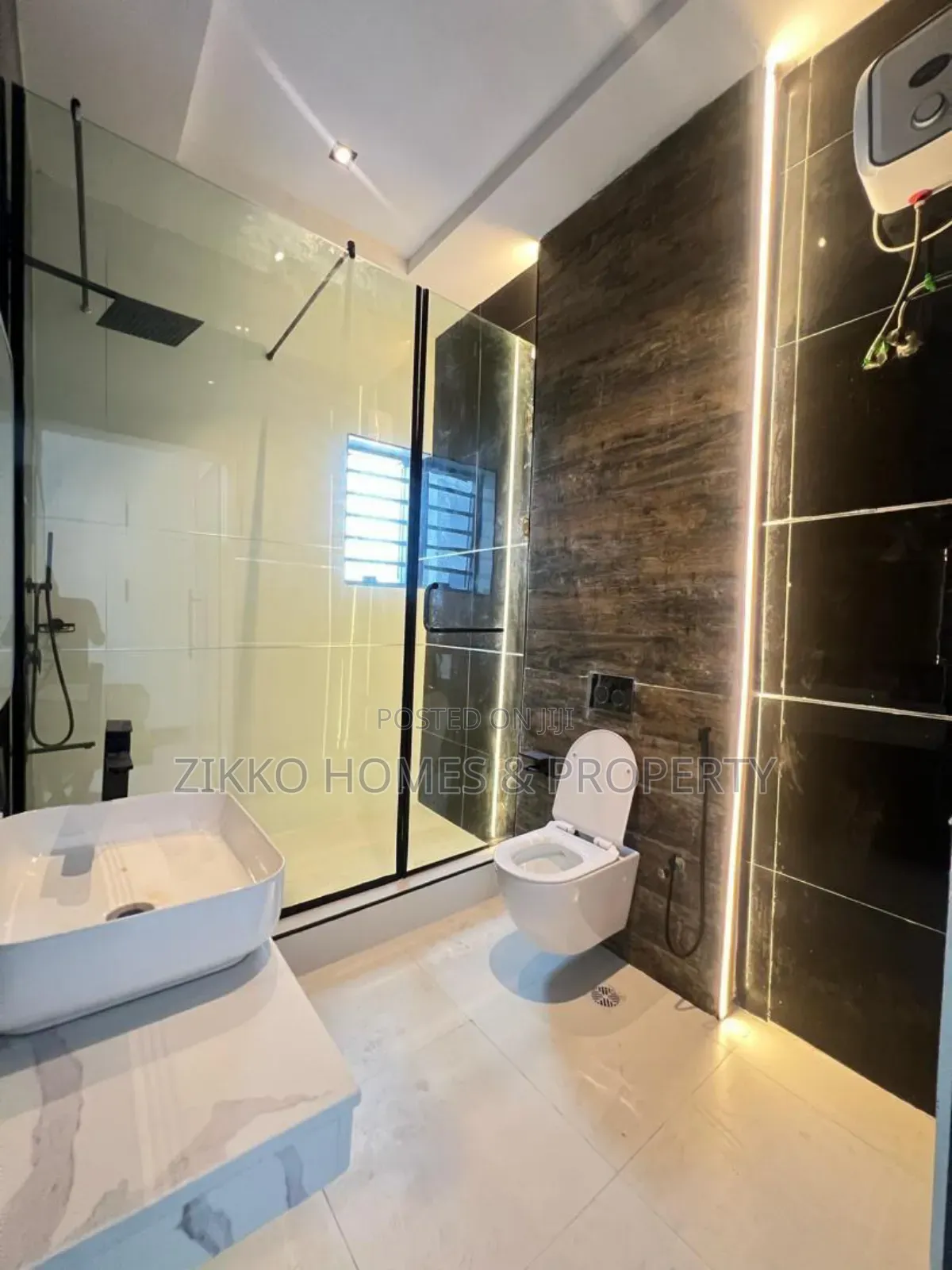 4bdrm Townhouse/Terrace in Ikota Gra for sale in Ikota