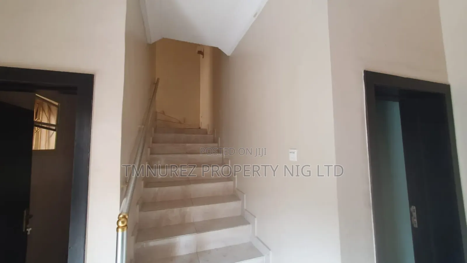 4bdrm Duplex in Chevron Estate for rent in Chevron