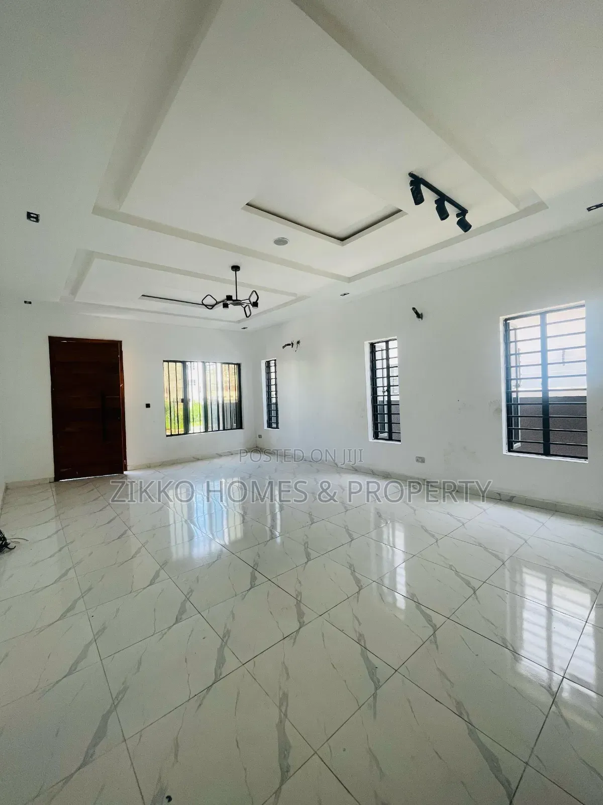 4bdrm Duplex in Lekky County, Lekki for sale in Lekki