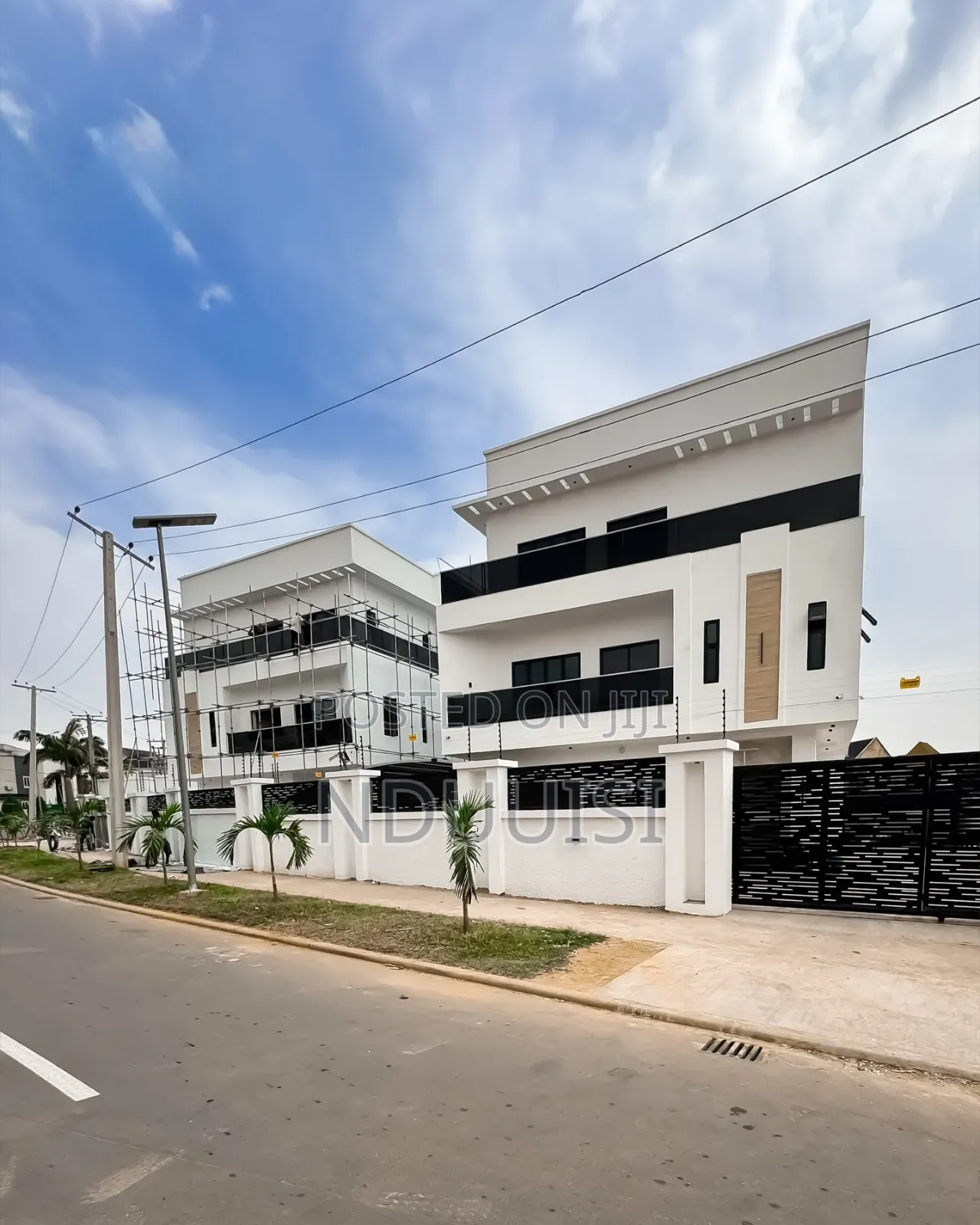 5bdrm Duplex in Asokoro for sale in Asokoro