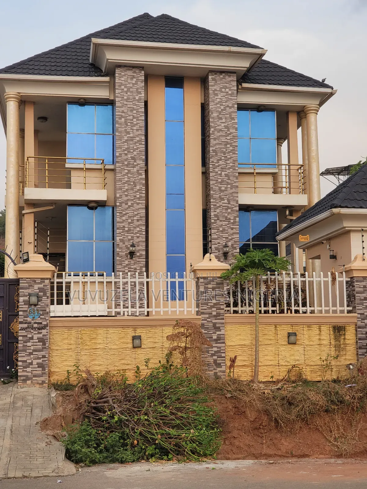 Furnished 10bdrm Mansion in Apo Resetlement, Gudu for sale in Gudu