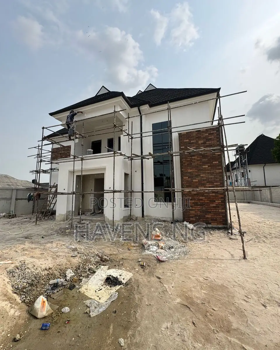 Furnished 7bdrm Duplex in Eliozu for sale in Eliozu