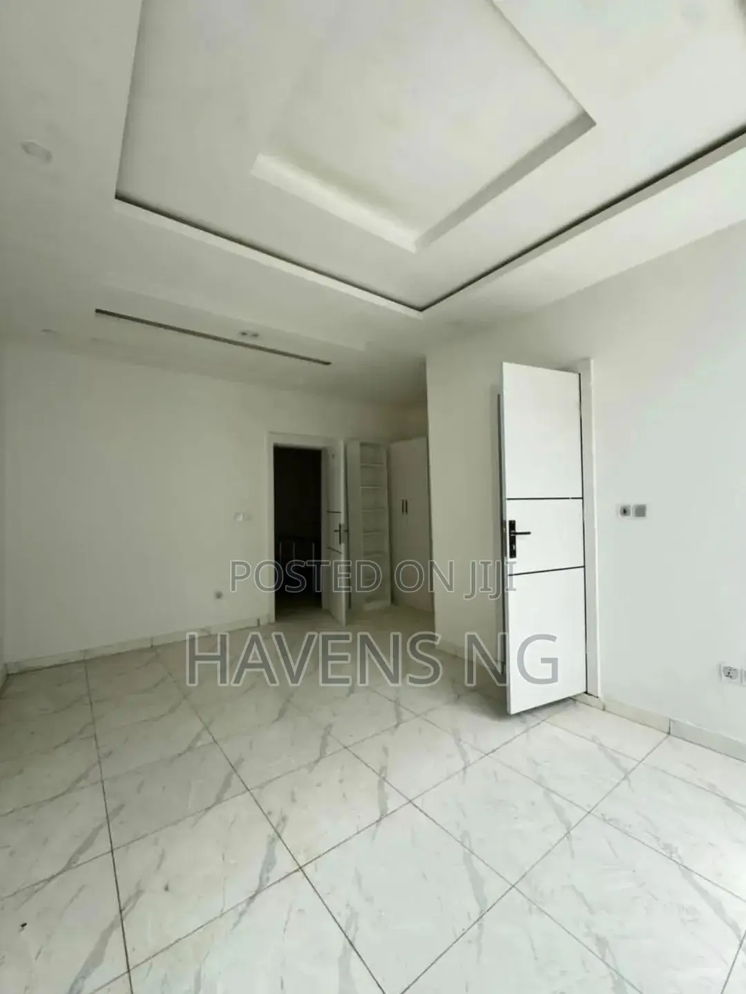 3bdrm Townhouse/Terrace in Ikota for sale in Ikota
