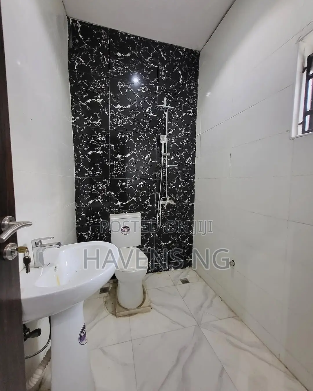 5bdrm Duplex in Guzape District for sale in Guzape District