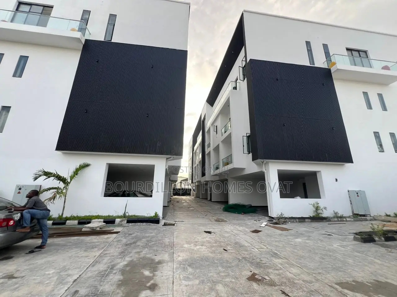 4bdrm Penthouse in Ikate for sale in Ikate