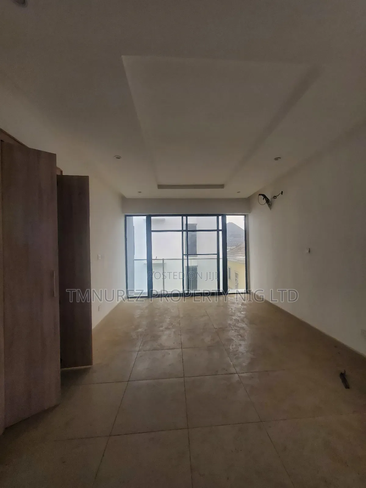 4bdrm Duplex in Chevron Dricve for sale in Chevron