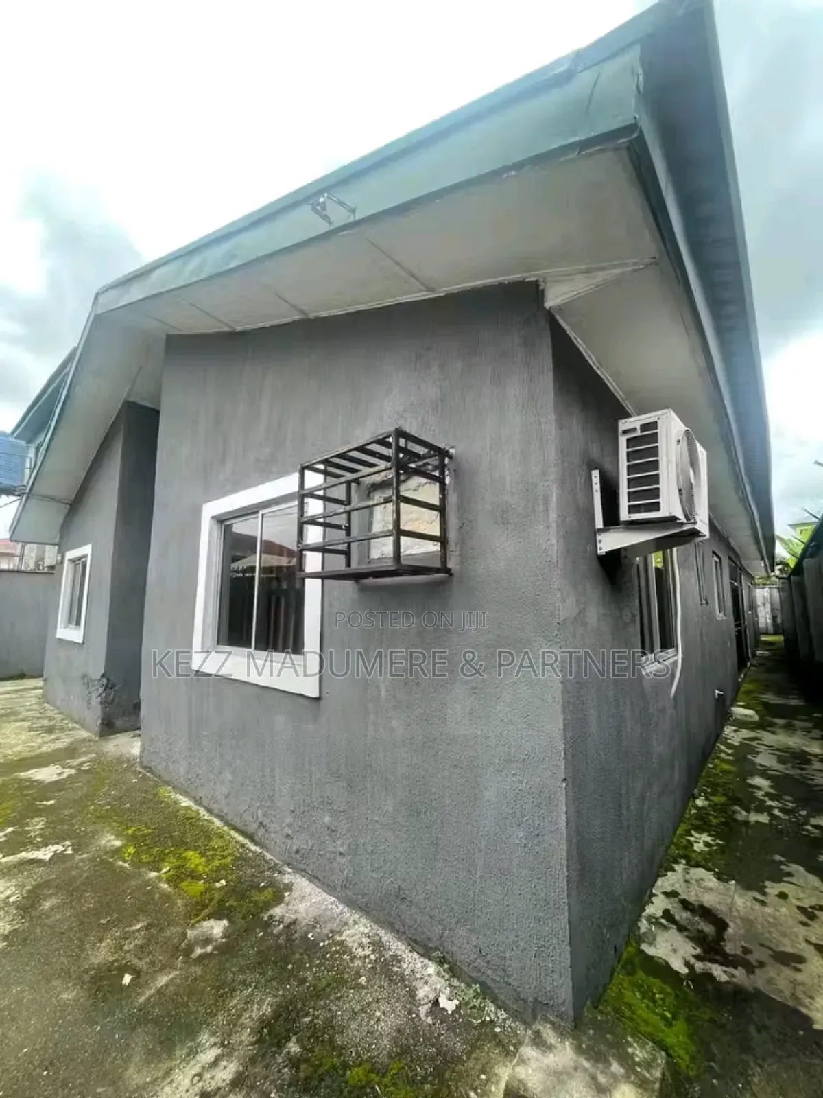 4bdrm Bungalow in Rumuodomaya  Port for sale in Port-Harcourt