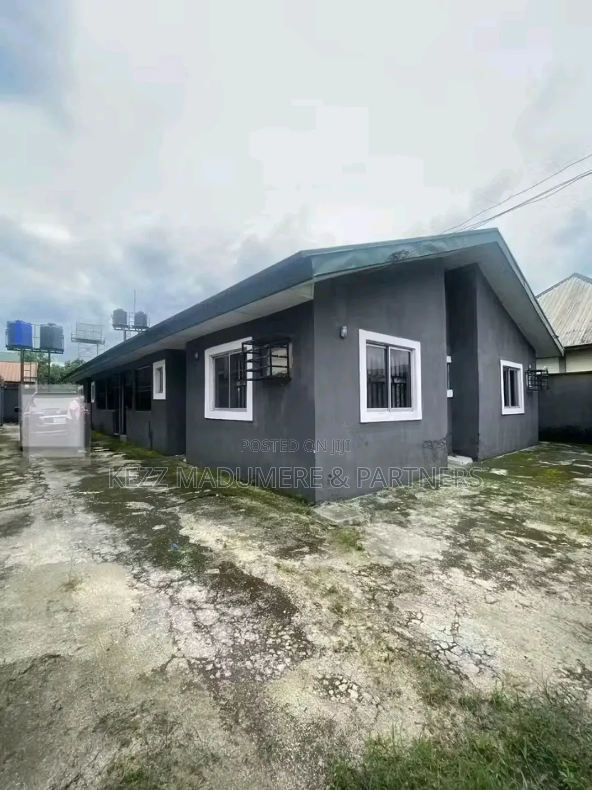 4bdrm Bungalow in Rumuodomaya  Port for sale in Port-Harcourt