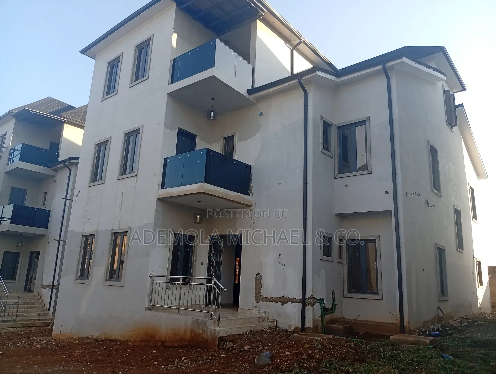 6bdrm Duplex in Mini Estate, Guzape District for sale in Guzape District
