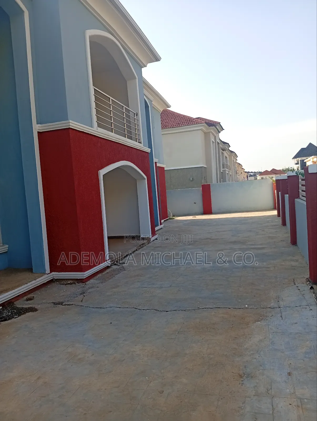 6bdrm Duplex in Guzape for sale in Guzape District