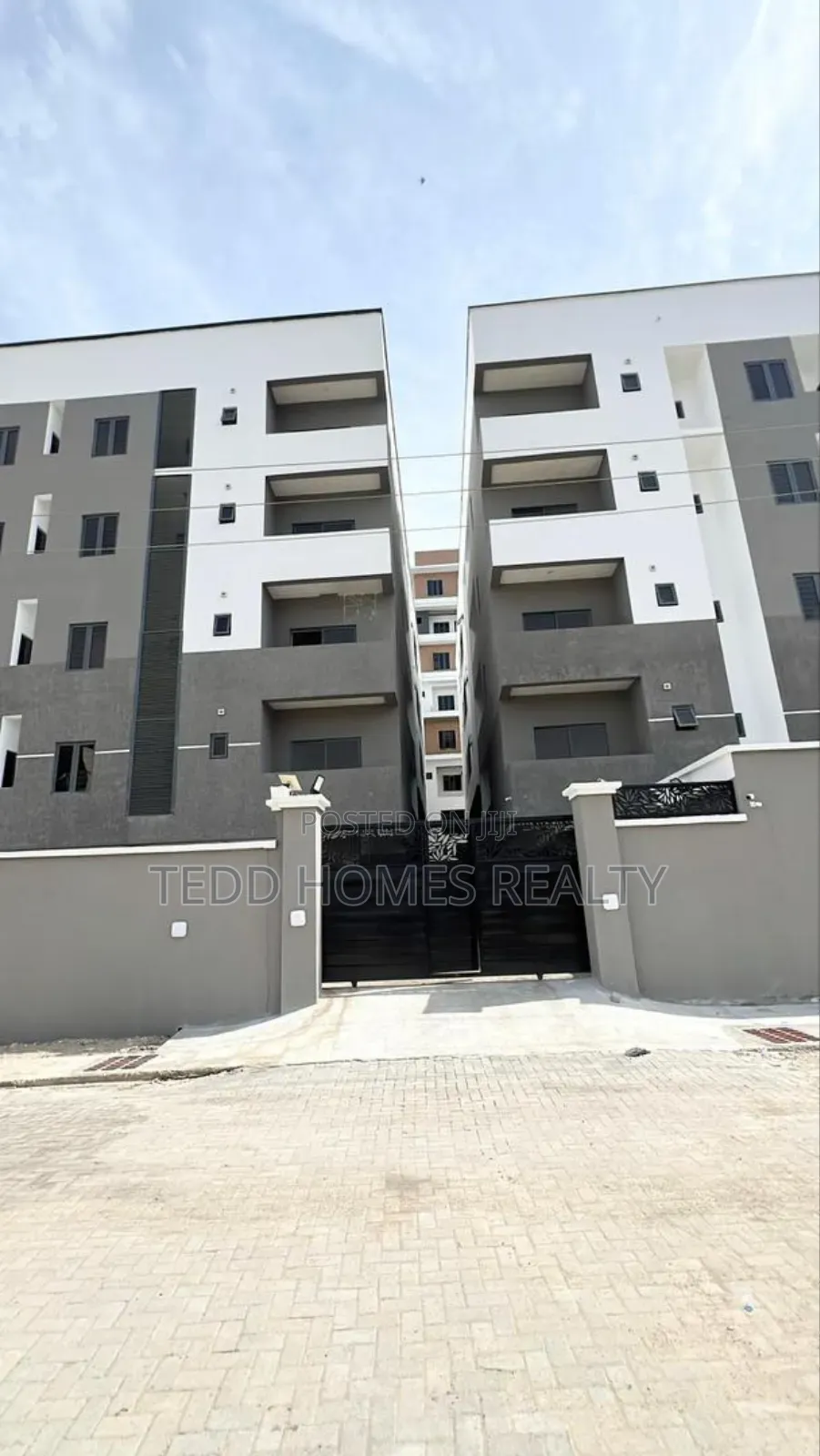 3bdrm Apartment in Lekki Phase 1 for sale in Lekki Phase 1