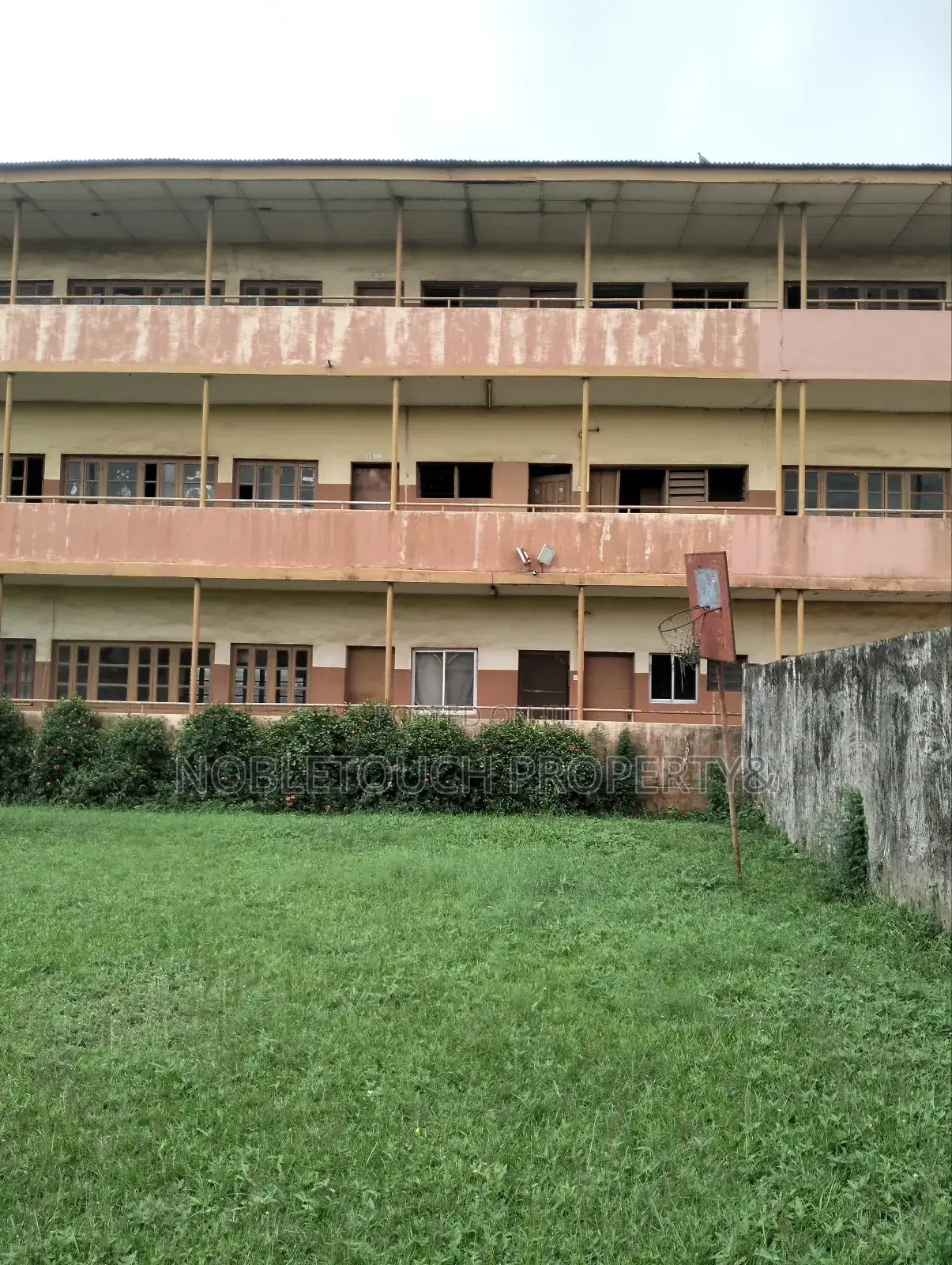 Very Big Non Functional Secondary School at Ikotun Lagos in Abaranje