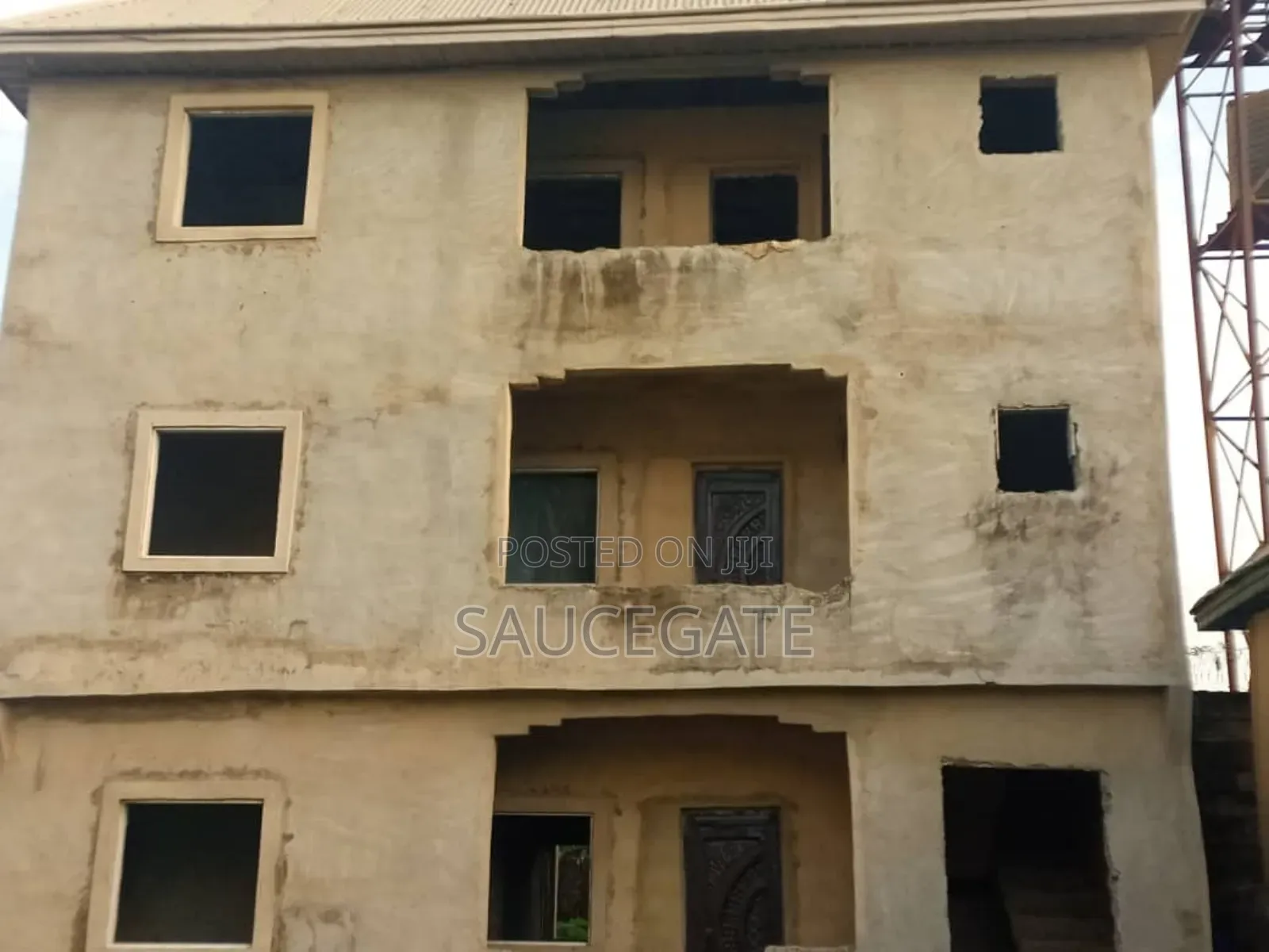 8bdrm Block of Flats in Nkere Onitsha for sale in Onitsha