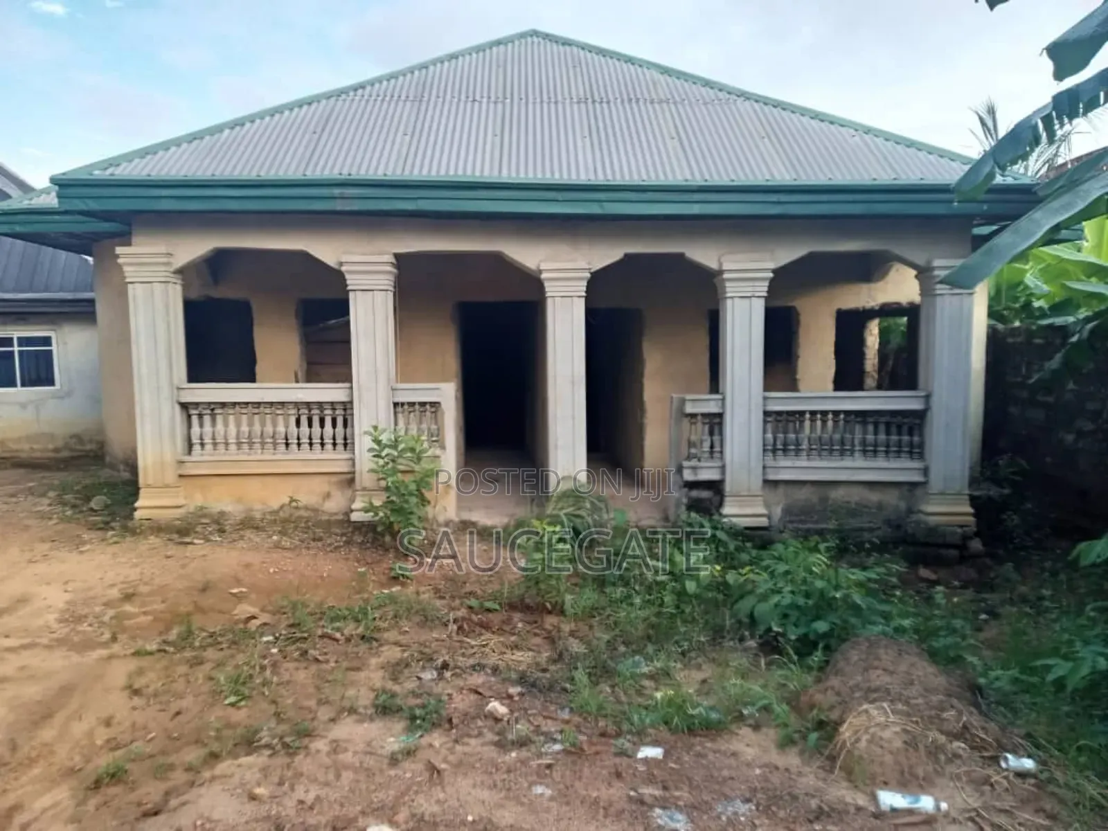 8bdrm Block of Flats in Nkere Onitsha for sale in Onitsha