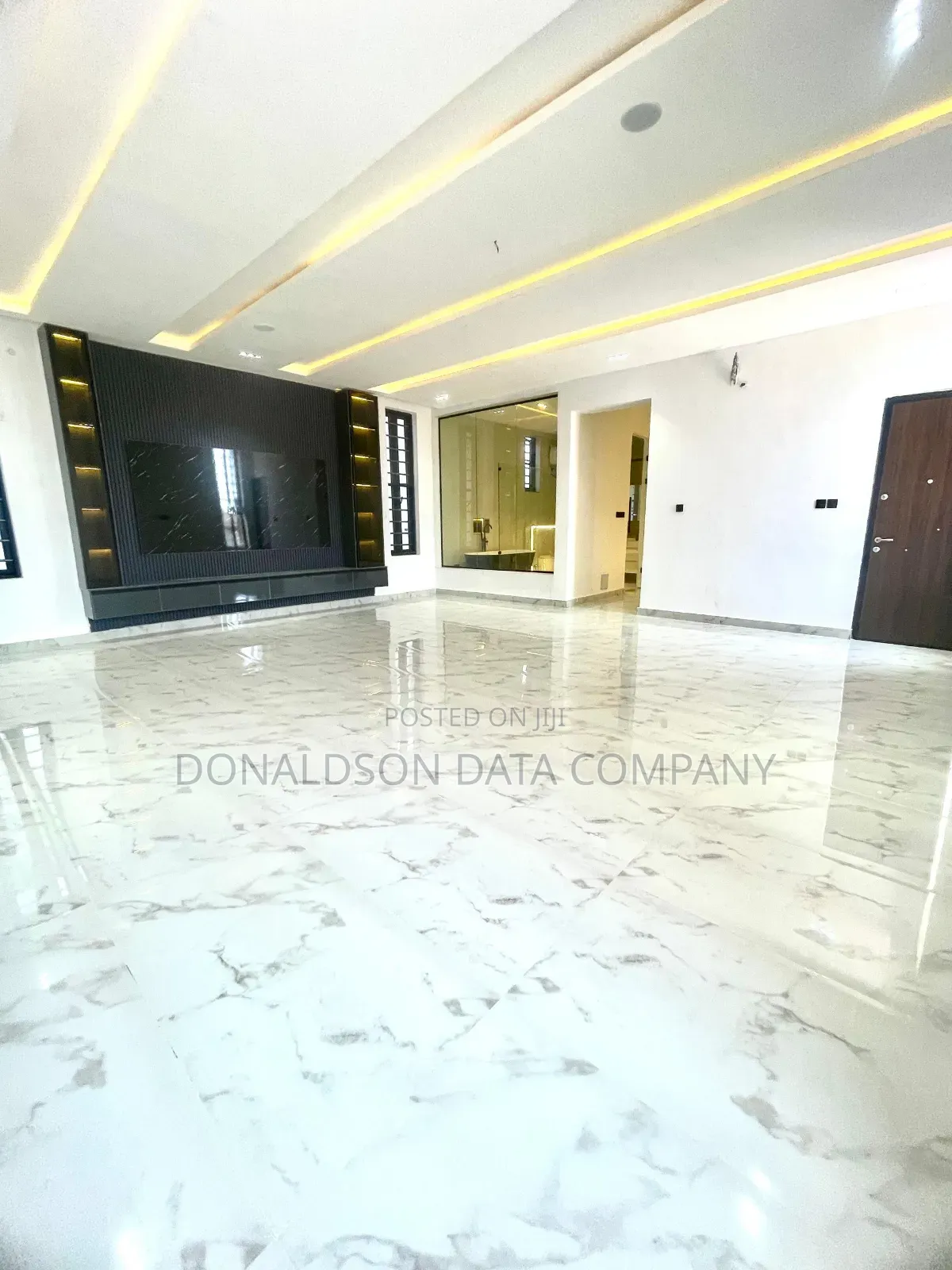 5bdrm Duplex in Hillcrest Estate, Iju-Ishaga for sale in Iju-Ishaga