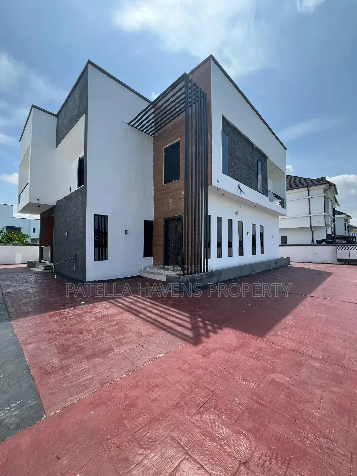 5bdrm Duplex in Lekki for sale in Lekki