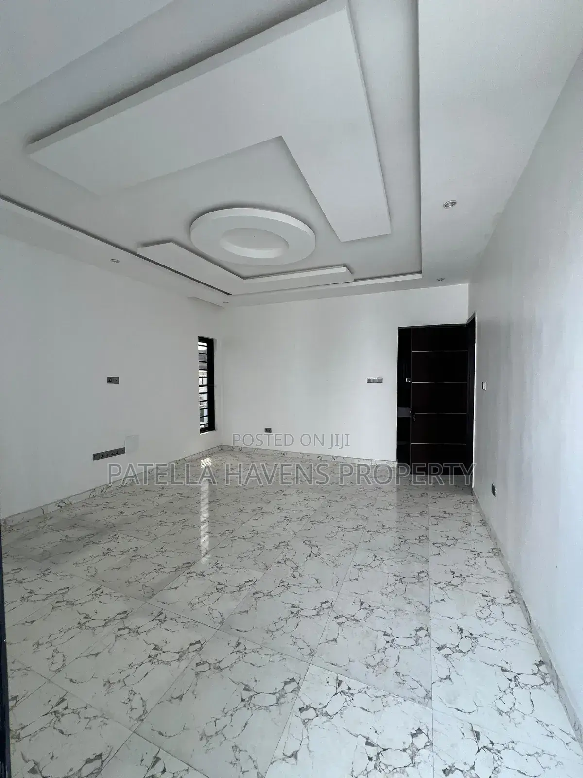 5bdrm Duplex in Lekki for sale in Lekki