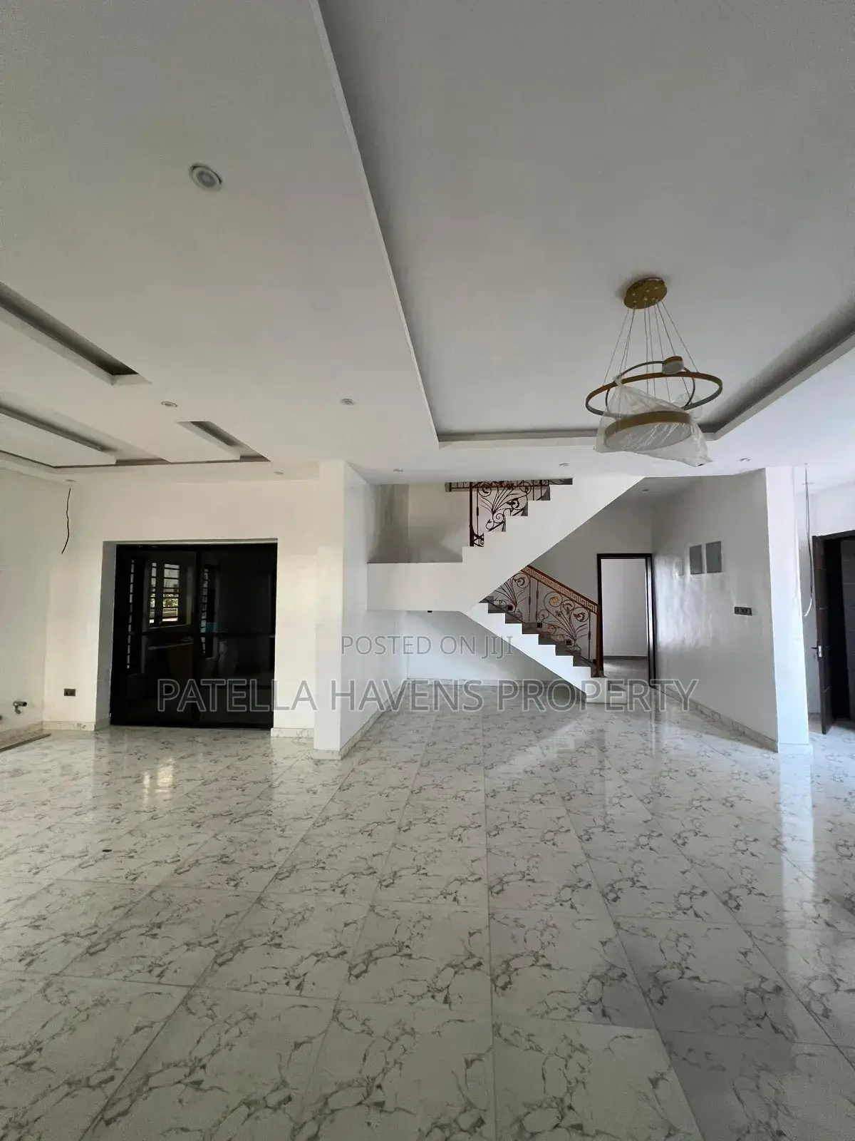 5bdrm Duplex in Lekki for sale in Lekki