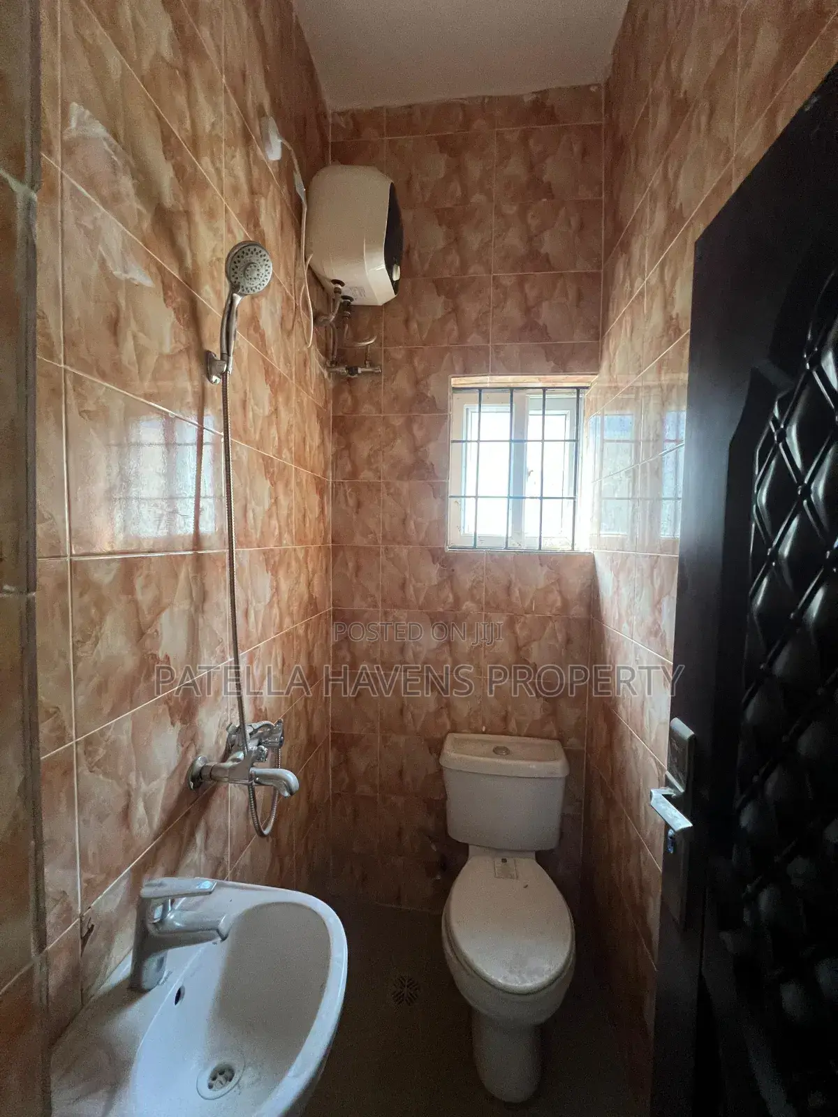 4bdrm Duplex in Sangotedo for sale in Sangotedo