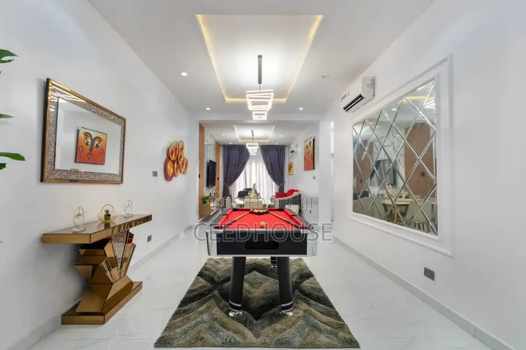 Luxurious 2 Bedroom Apartment With Snooker, Pool and Gym in Ikate