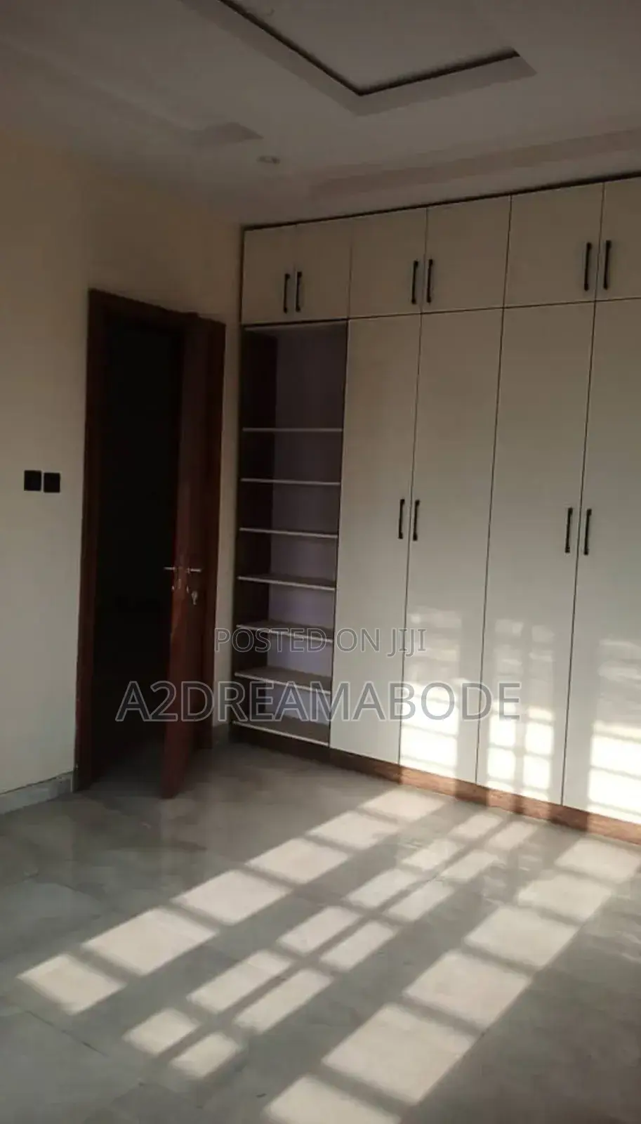 3bdrm Maisonette in Olowora, Ikeja for sale in Ikeja