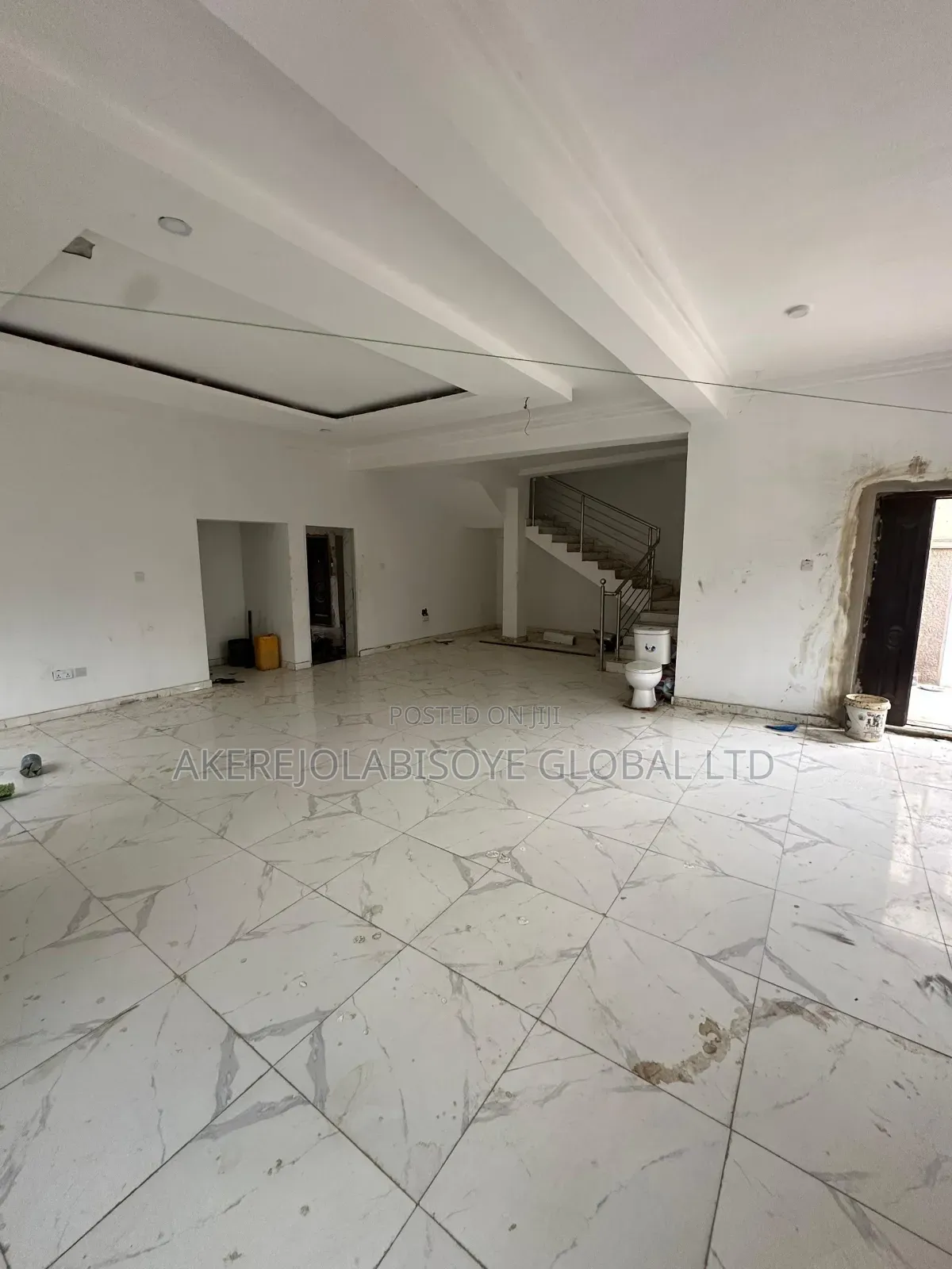 5bdrm Duplex in In An Estate for rent in Gwarinpa