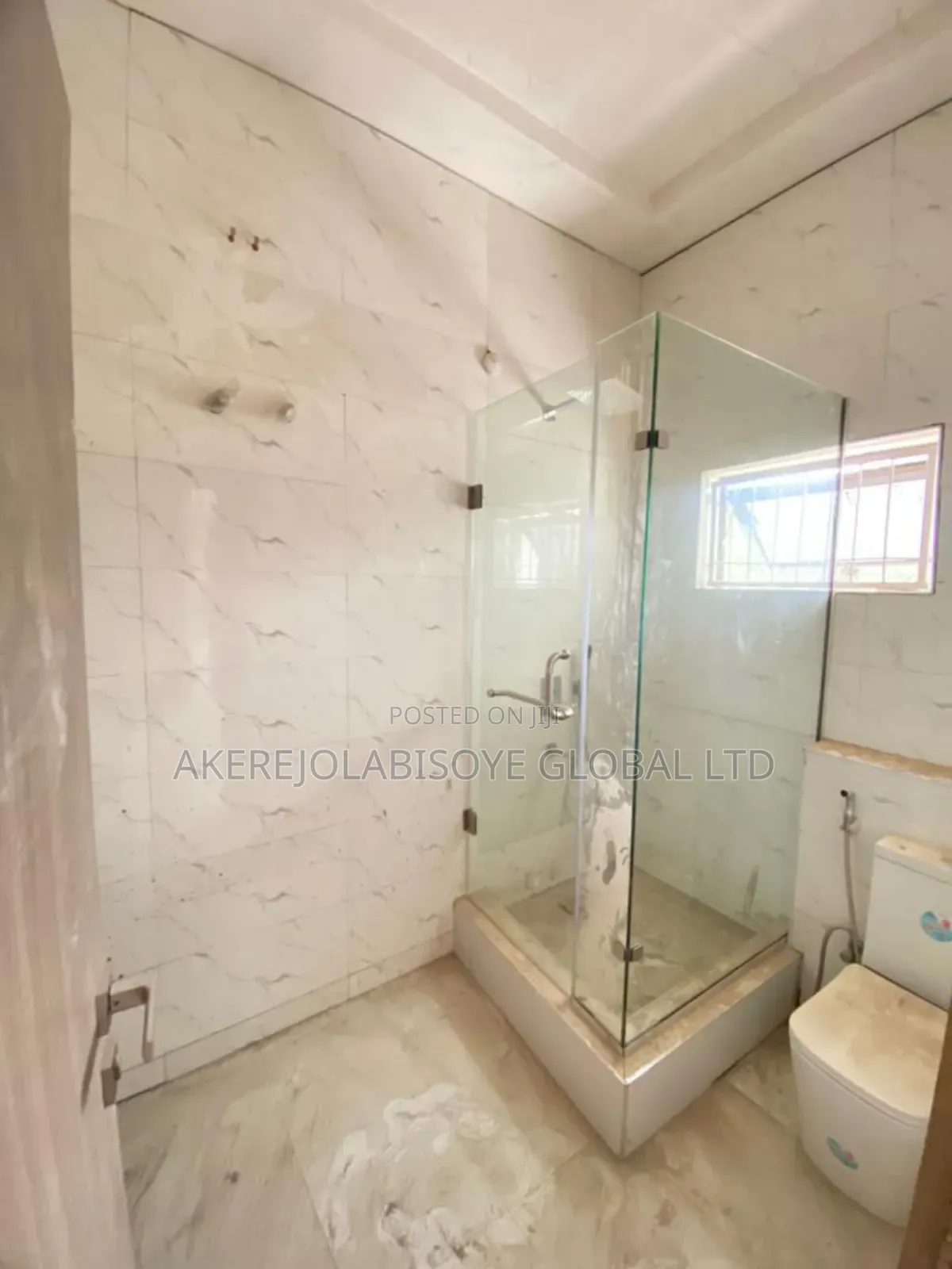 4bdrm Duplex in Lifecamp Main for rent in Life Camp