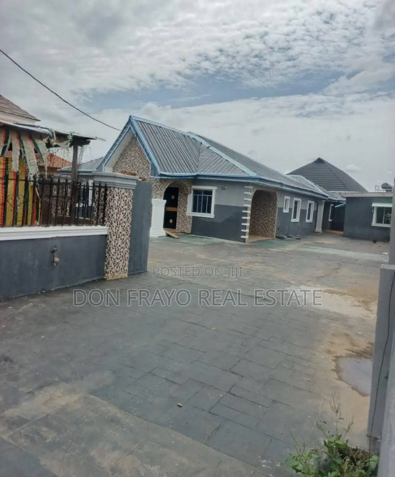 3bdrm Bungalow in Oluwo Estate, Egbeda / Egbeda for sale in Egbeda / Egbeda