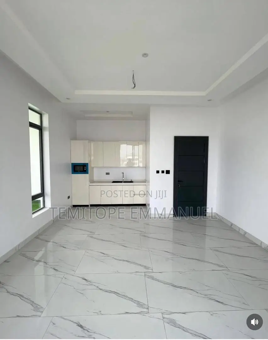Furnished 5bdrm Duplex in Ikate for sale in Ikate