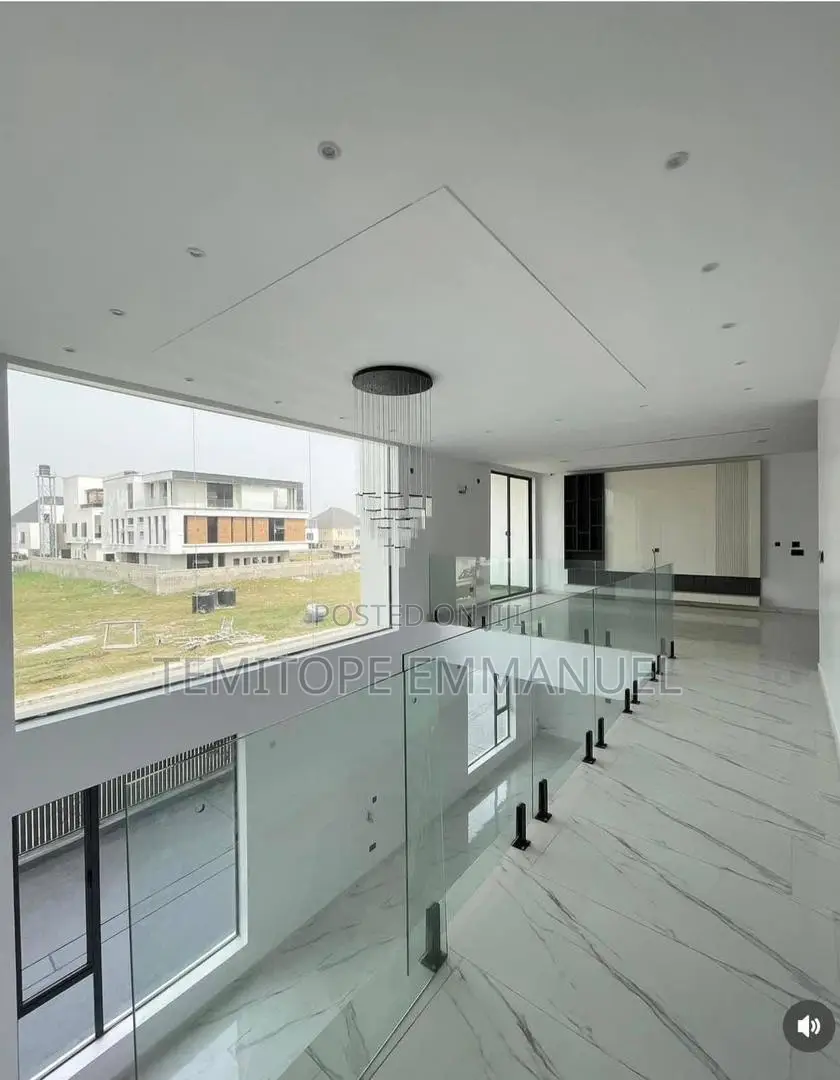 Furnished 5bdrm Duplex in Ikate for sale in Ikate