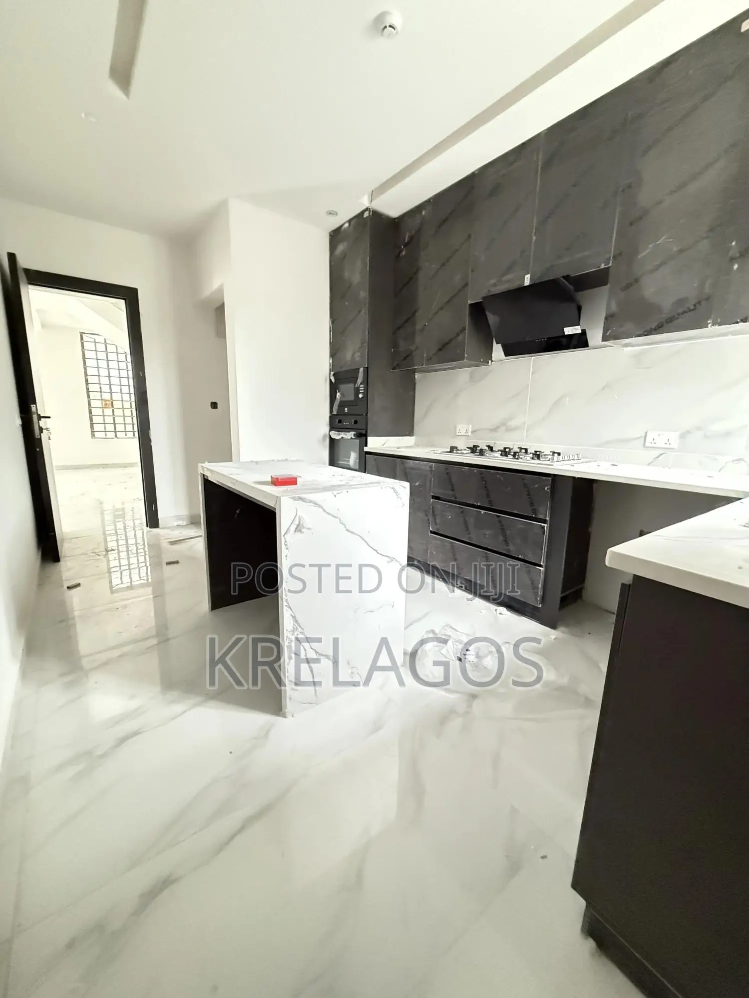 4bdrm Duplex in Off Lekki-Epe Expressway for sale in Off Lekki-Epe Expressway