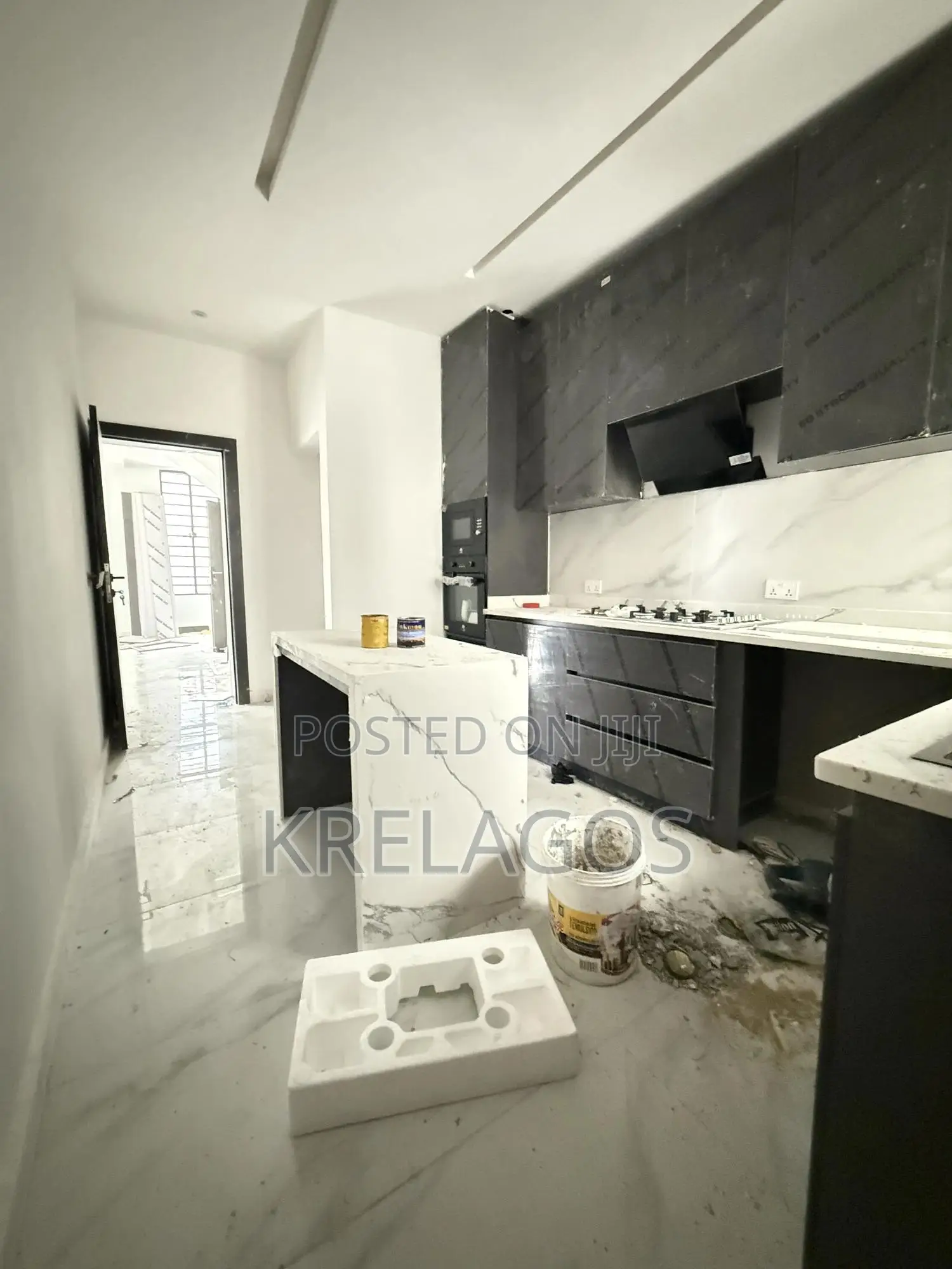 4bdrm Duplex in Off Lekki-Epe Expressway for sale in Off Lekki-Epe Expressway