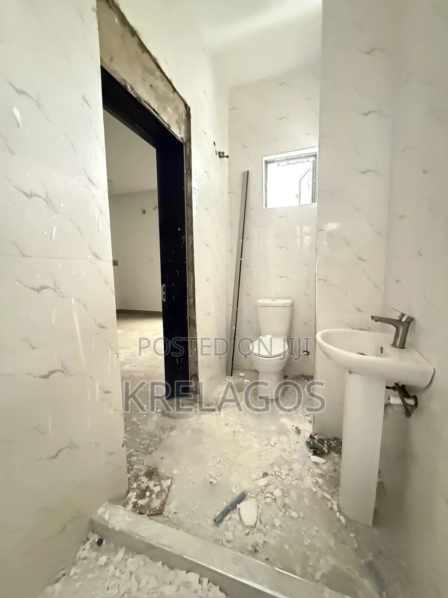 3bdrm Apartment in Abraham Adesanya Estate for sale in Abraham Adesanya Estate
