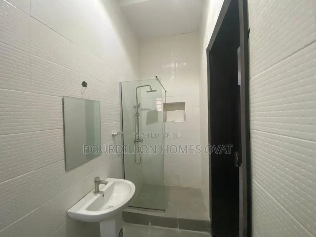 4bdrm Duplex in Lekki Phase 1 for rent in Lekki Phase 1