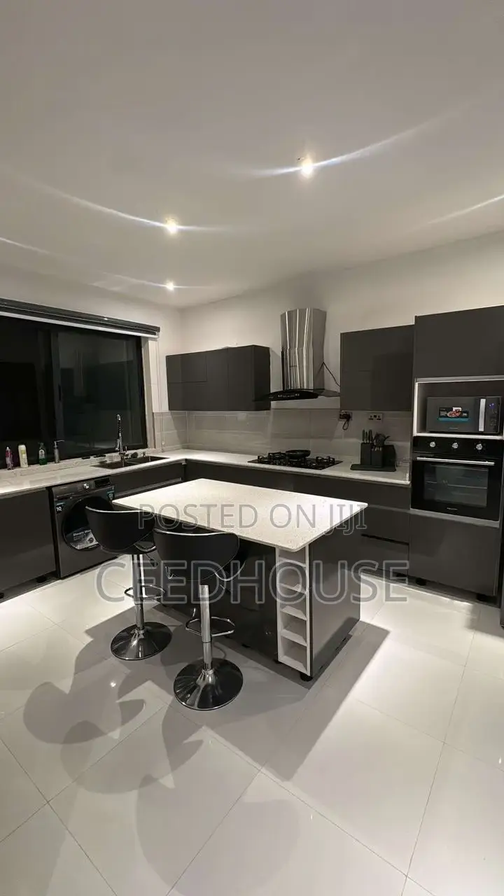 Tastefully 4 Bedroom Duplex With Ps5 Snooker and Pool in Lekki Phase 1