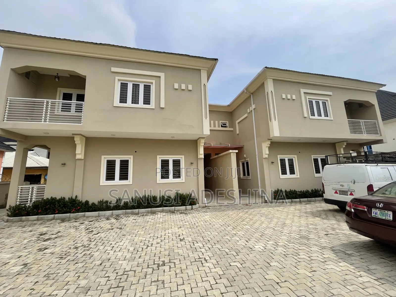 8bdrm Duplex in Gwarimpa Estate,Fct, Gwarinpa for sale in Gwarinpa