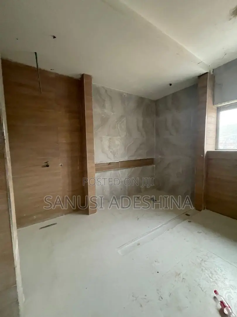 5bdrm House in Mabushi,Fct Abuja for sale in Mabushi