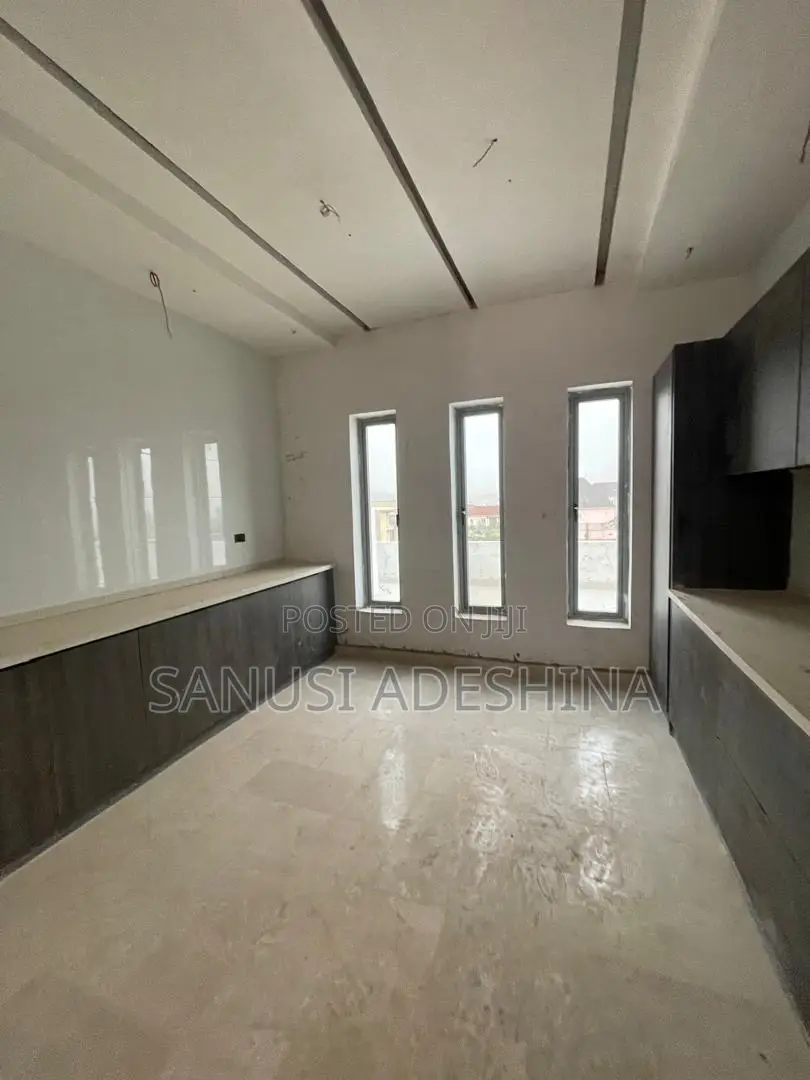 5bdrm House in Mabushi,Fct Abuja for sale in Mabushi