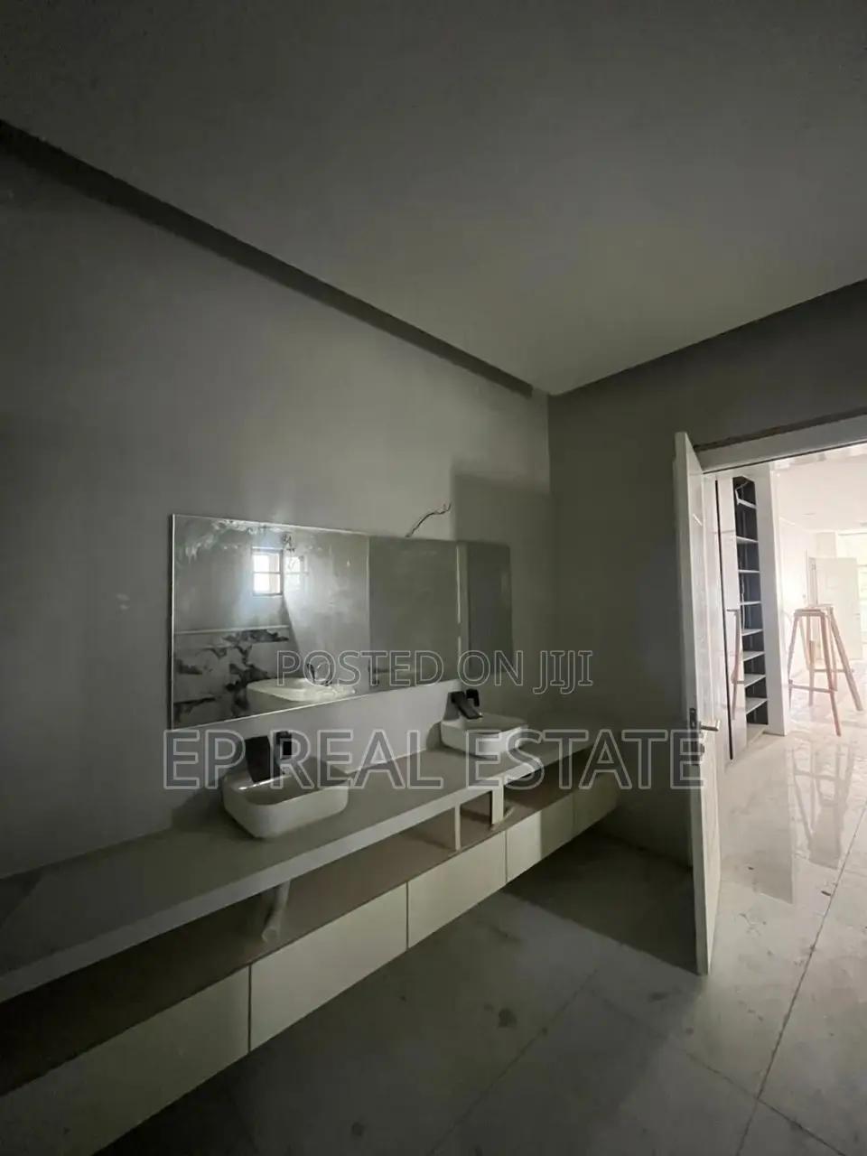 5bdrm House in Guzape District for sale in Guzape District