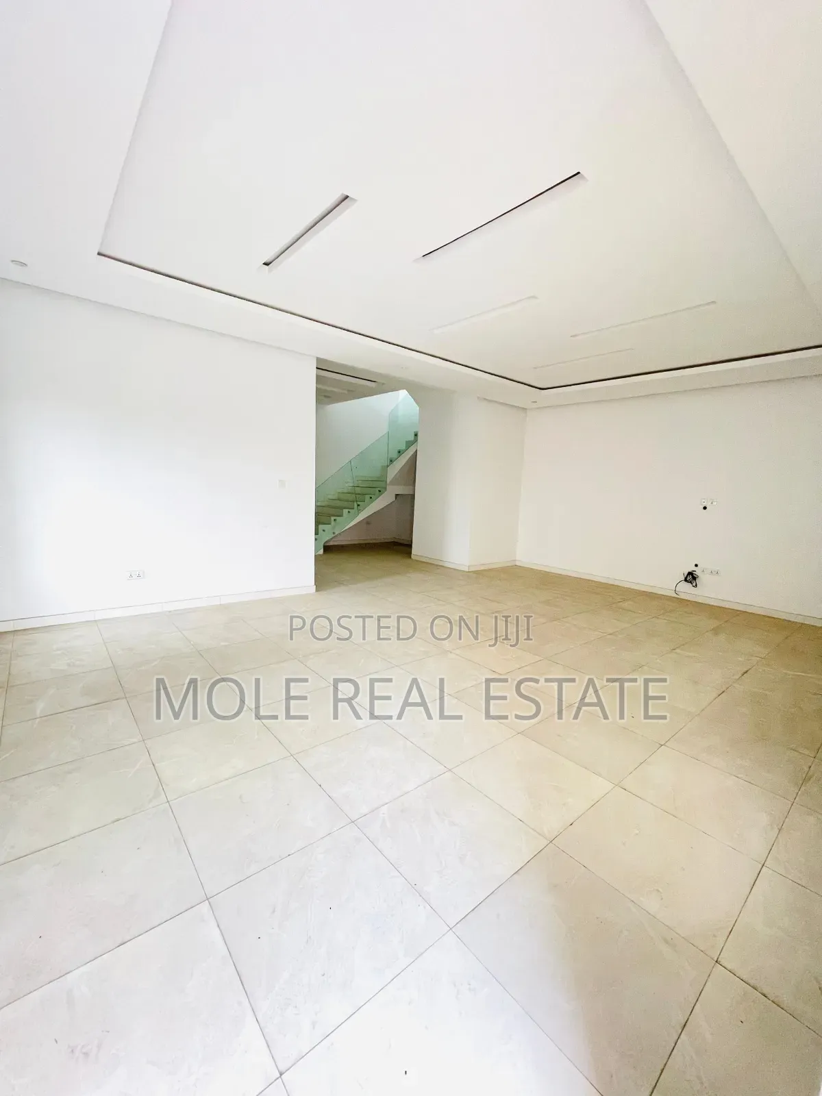 Furnished 4bdrm Duplex in Ajah Leki for sale in Ajah