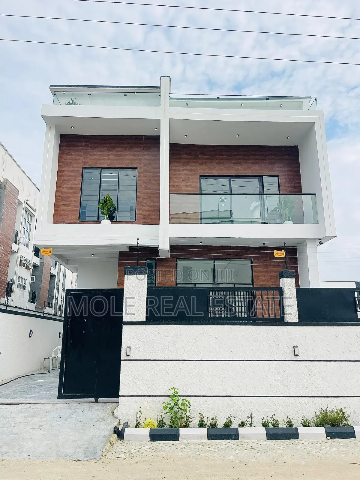 Furnished 4bdrm Duplex in Ajah Leki, Lekki for sale in Lekki